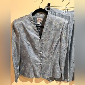 Adrianna Papell light blue patterned blazer and matching skirt suit, women's 10